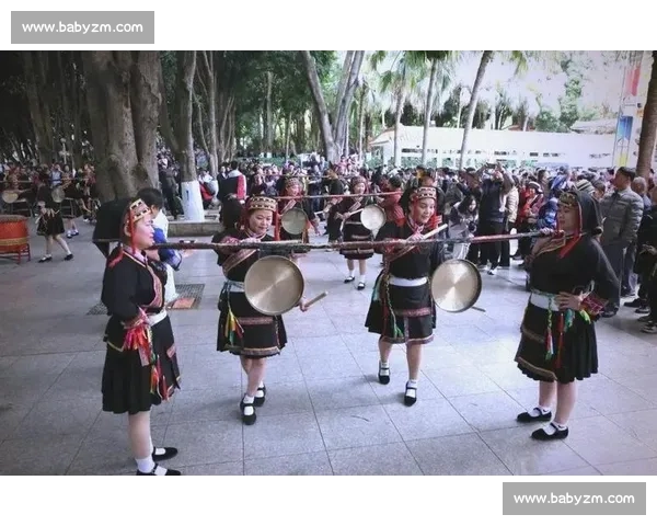 舞蹈比赛在艺术传承审美提升与青年成长中的时代意义与社会价值探讨 舞蹈比赛在艺术传承审美提升与青年成长中的时代意义与社会价值探讨